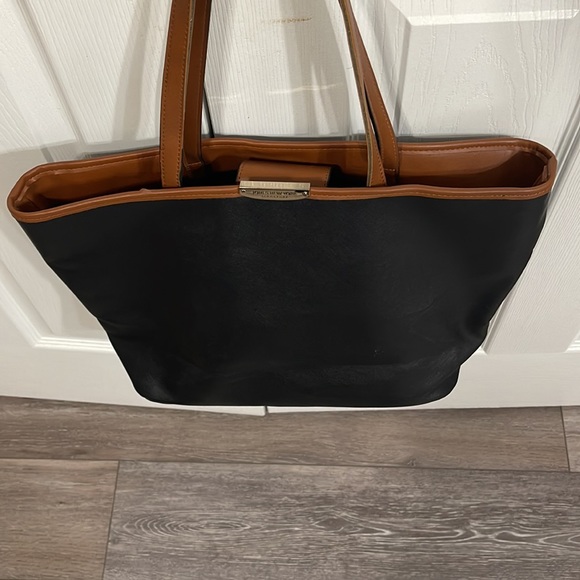 Jone New York Black and Brown Shoulder Bag - Picture 2 of 5